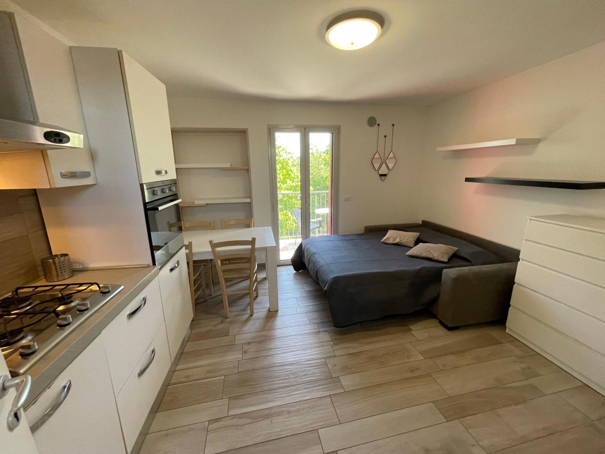 Reverso - Alloggi Con Solarium Vista Mare Caorle Eksteriør billede